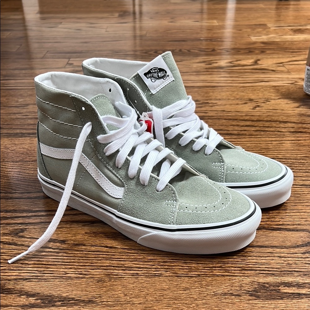 Vans Suede High-Tops in Mint and White